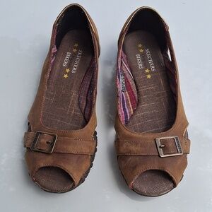 Womens Skechers Bikers  leather open toe sandals size 7 nice condition